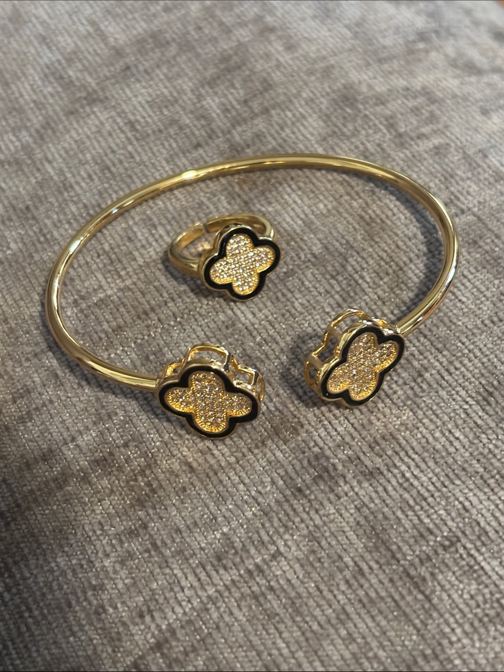Gold Clover Accent Bangle and Ring Set - Designer Style